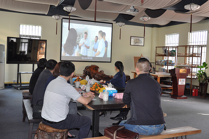 集團動態丨東莞市中小微民營企業的技術開發服務云平臺和產業數據中心調研座談會于常平科技園順利召開